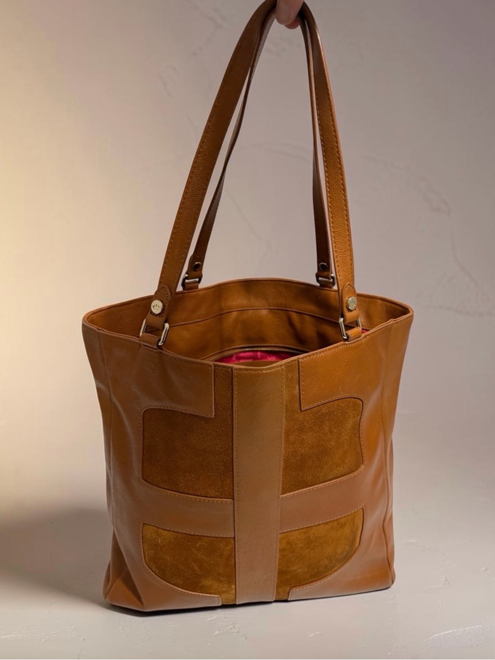 Women's Tan Leather Tote Bag - Classic Everyday Carry